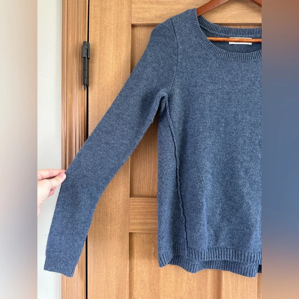 Abercrombie & Fitch Wool Blend Navy Pullover Crewneck Sweater size M - Picture 2 of 11